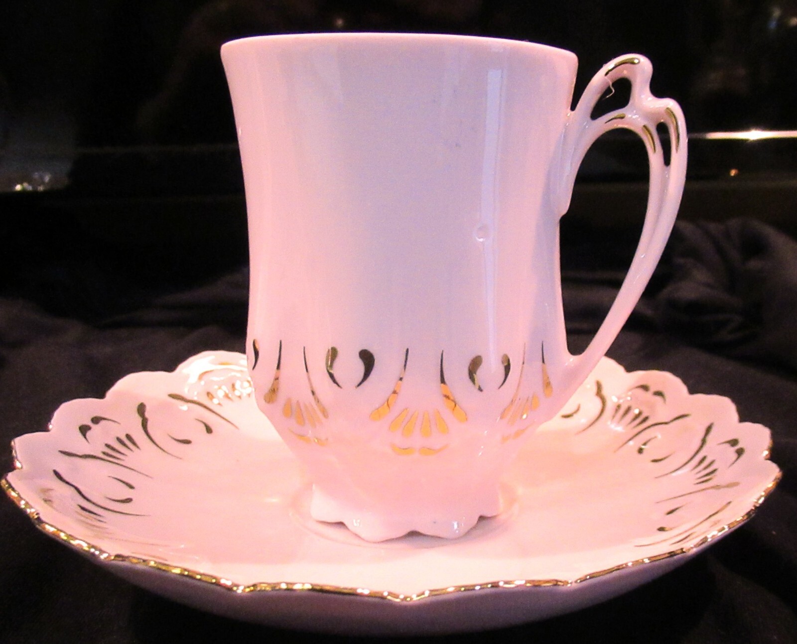 Bohemian 6 Dainty PINK BONE CHINA cups & saucers PLUS bonus tea or coffee jar!