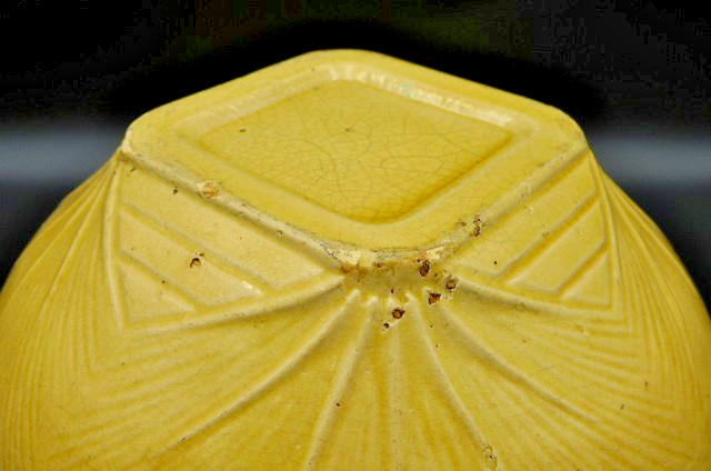 Antique 1920’s McCoy Pottery Yellowware Mixing Bowl Sunrise / Sunburst XL 11.5″