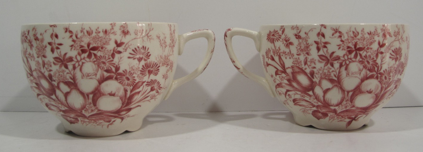 VTG Windsor Ware 16 Pieces Dover RED Pattern Johnson Bros. England Serving for 4
