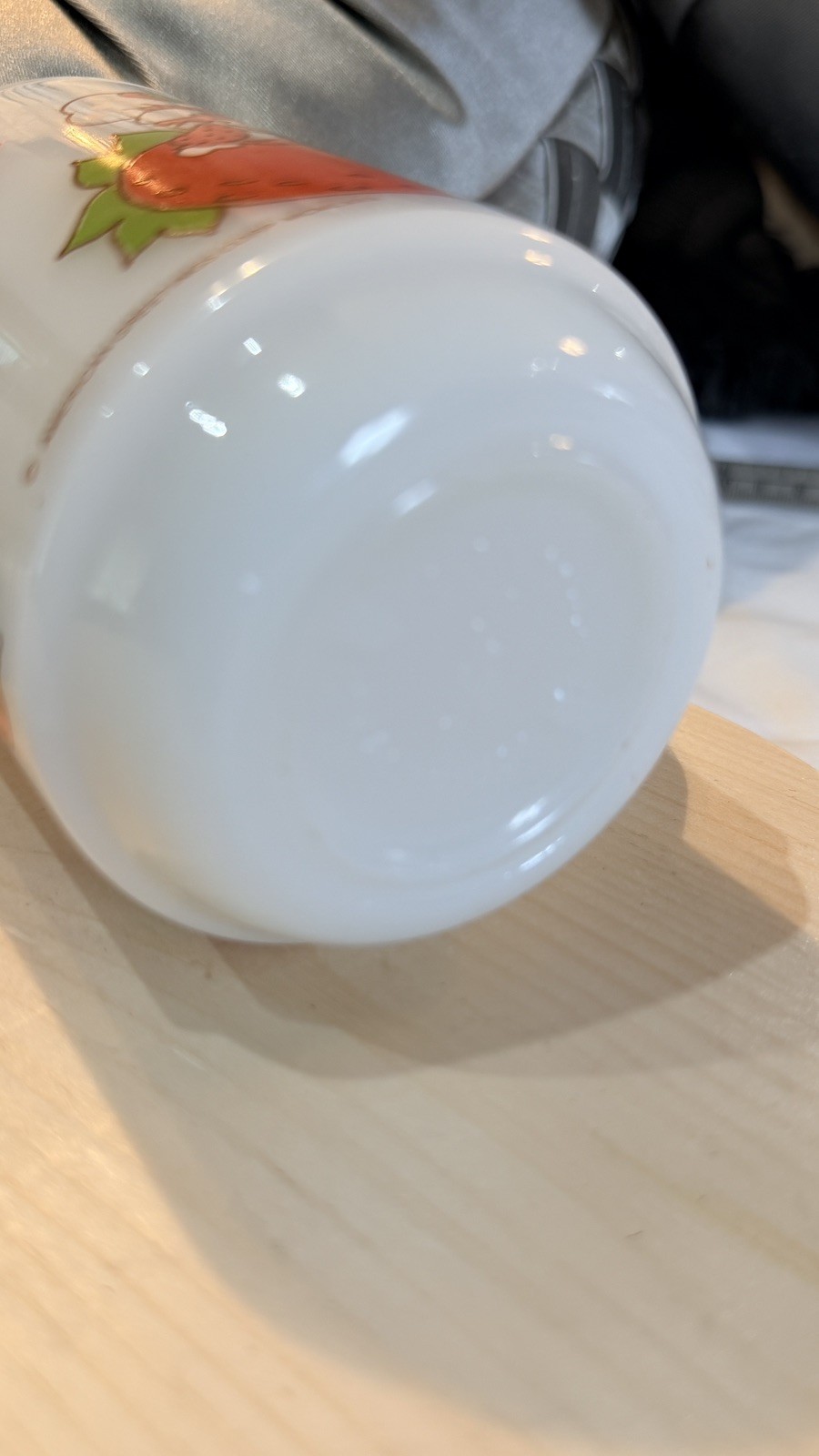  1980  Strawberry  Shortcake  Fire‑King  Anchor  Hocking  Milk  Glass  cup