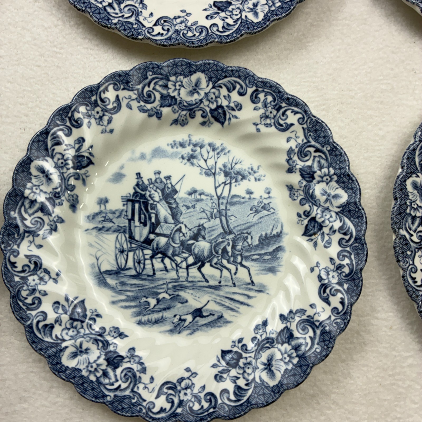 Lot of 6 Johnson Brothers England Coaching Scenes 6.25” Salad Plates Blue White