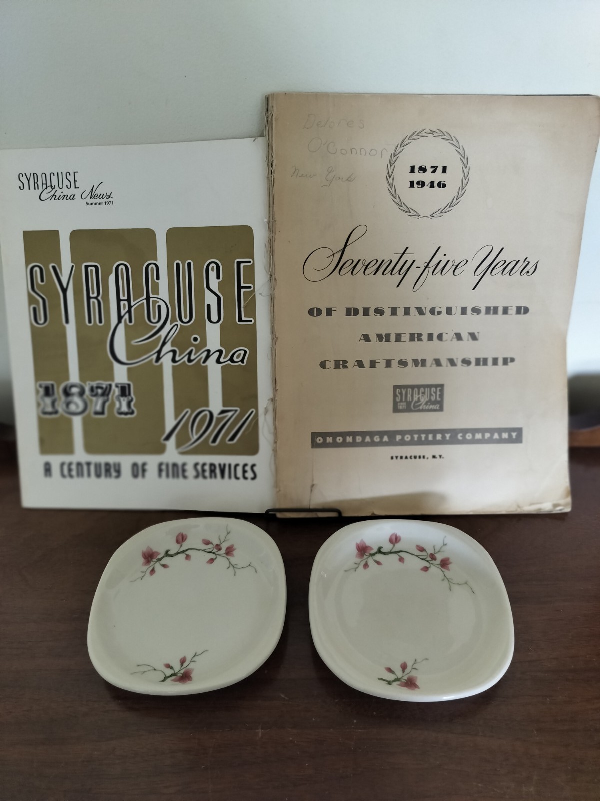 Syracuse China Trend Berkeley Pattern/Bread And Butter Plate 5 1/8 In (Lot of 2)
