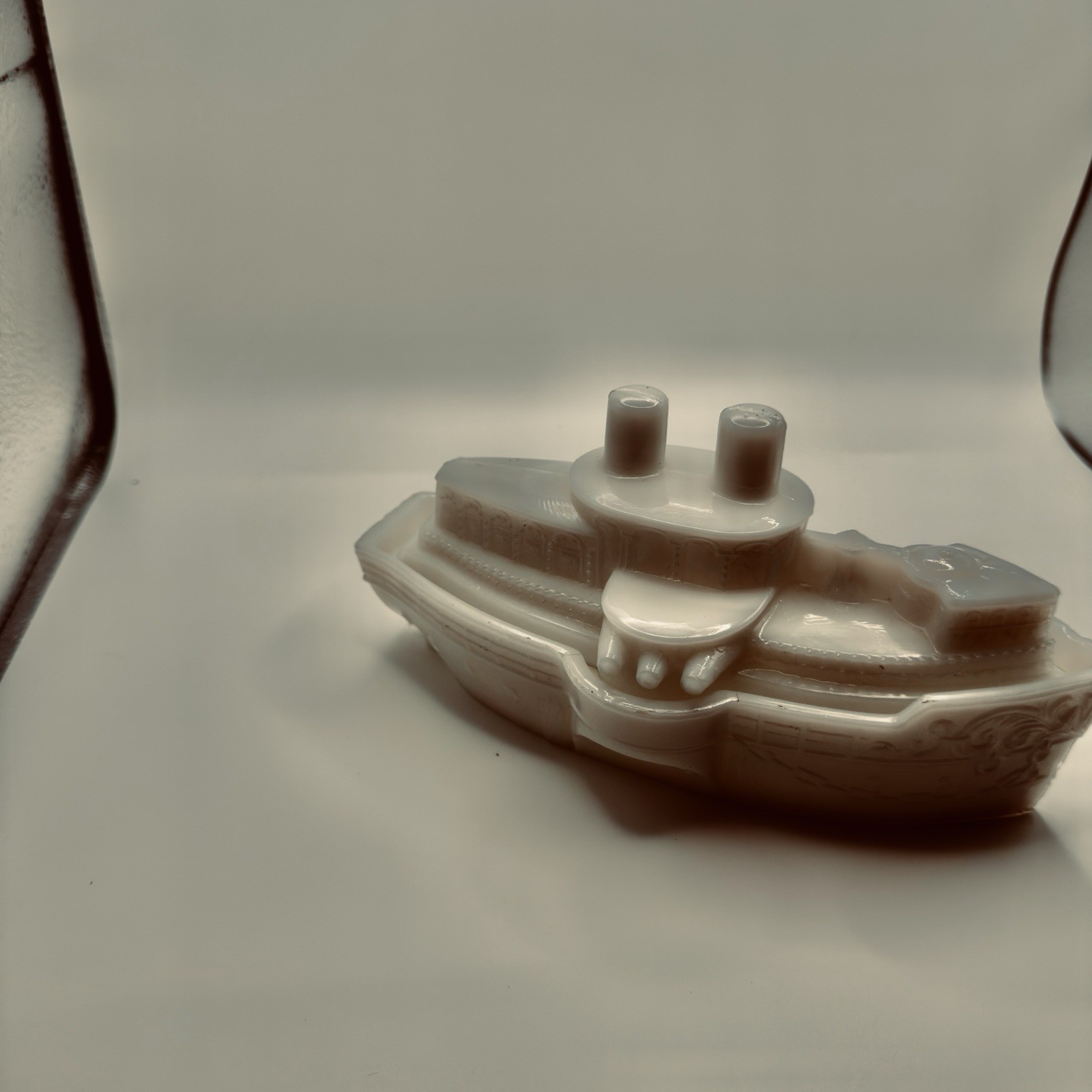 Antique USD Maine Battleship Milk Gladd Covered Dish