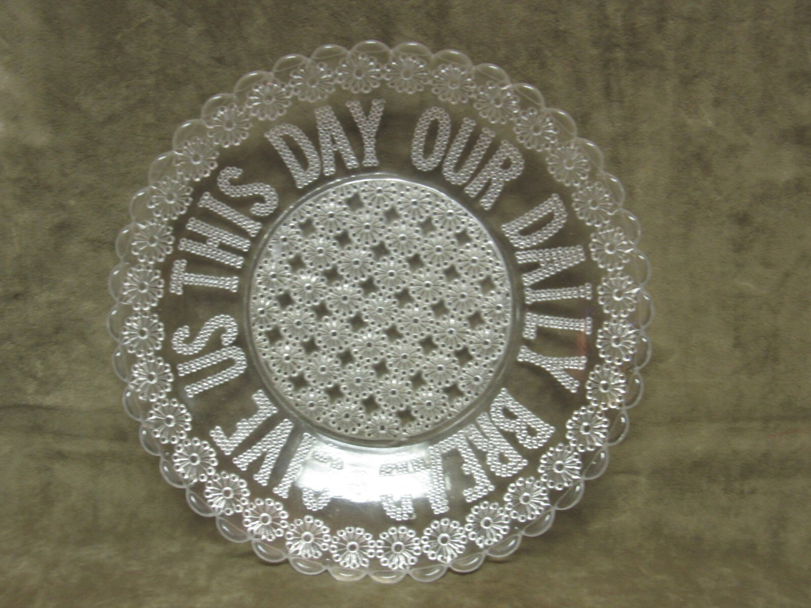 Victorian 1880’s Davidson Flint Glass England Clear Round Daily Bread Bowl/Plate