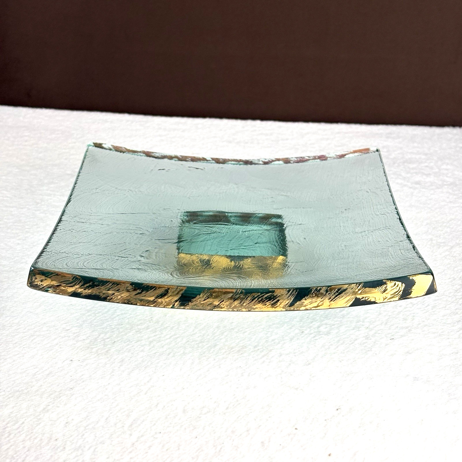 SIGNED! Vtg 1988 AnnieGlass 24K Gold 8″ Square Curved Slab Pedestal Cake Plate