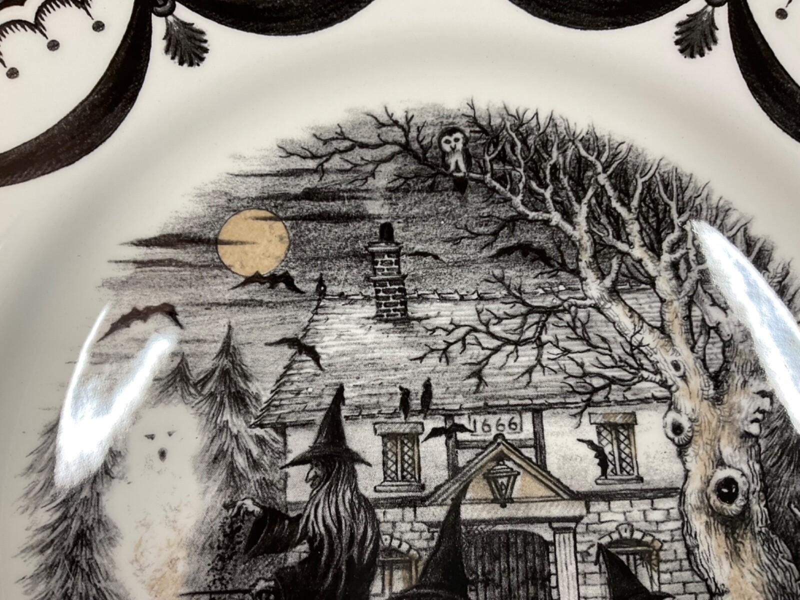 The Witches Coven Dinner Plates By Royal Stafford Halloween 11 Inch Set Of 4 New