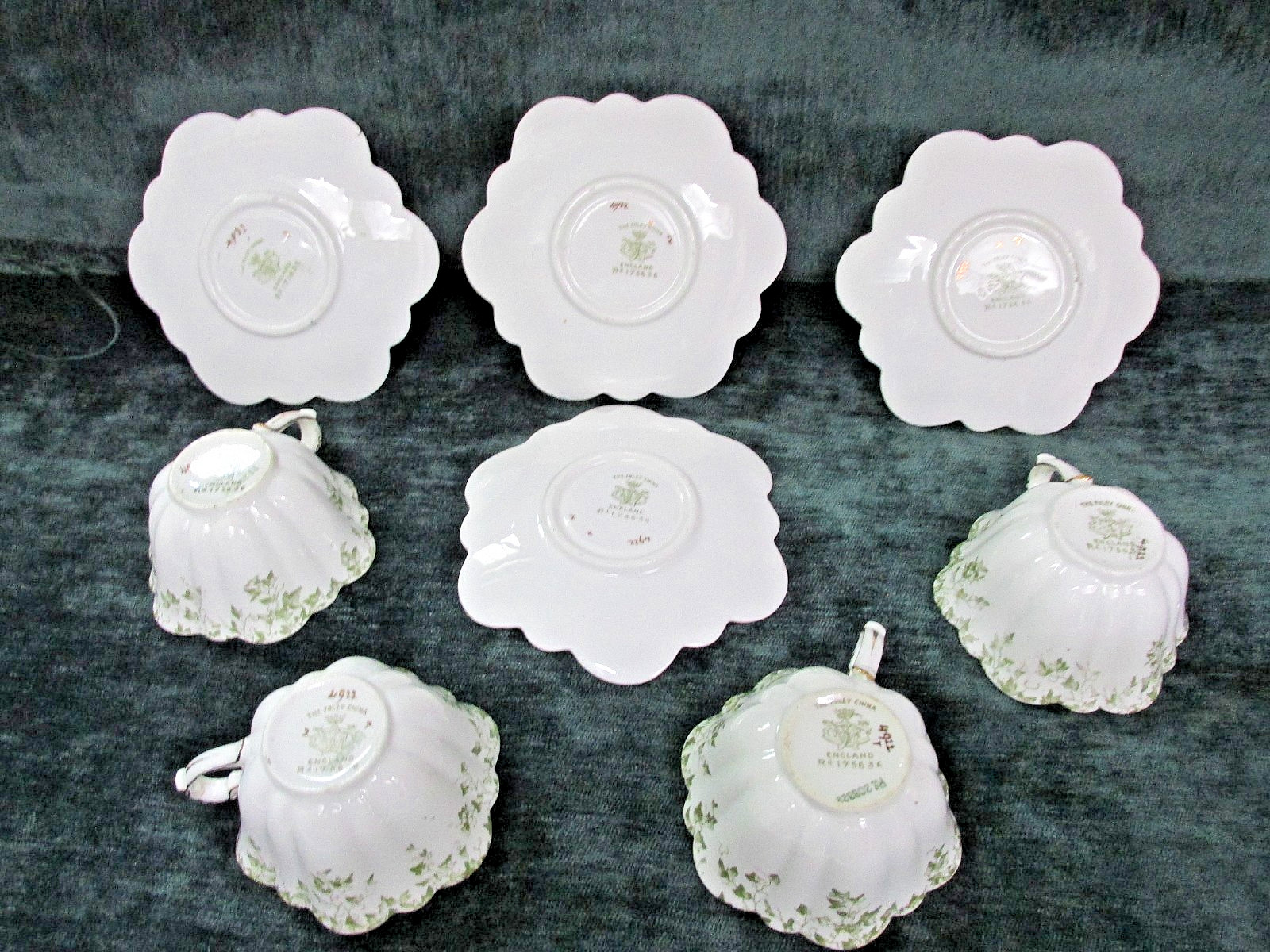 Wileman Foley Trailing Green Ivy 3 Piece Trios Empire Shape