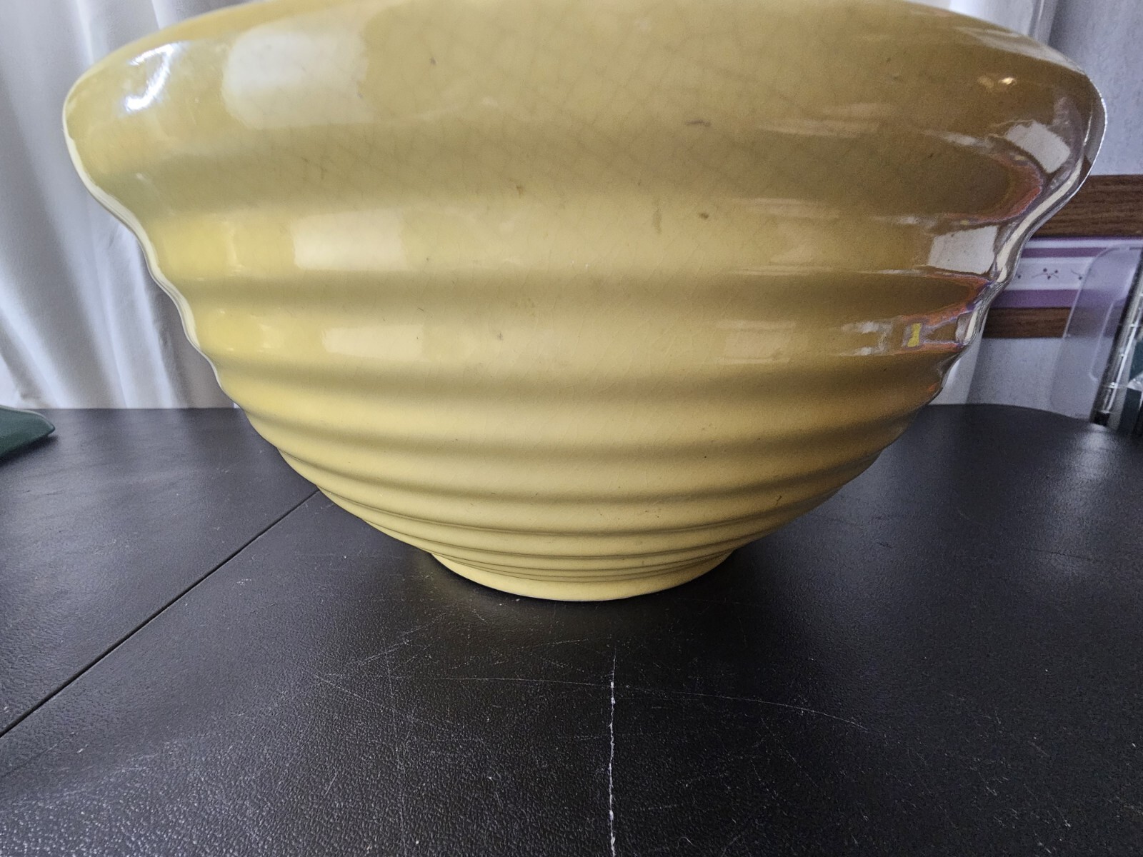ANTIQUE YORK POTTERY YELLOWWARE BOWL 13 1/2″ 7 POUNDS