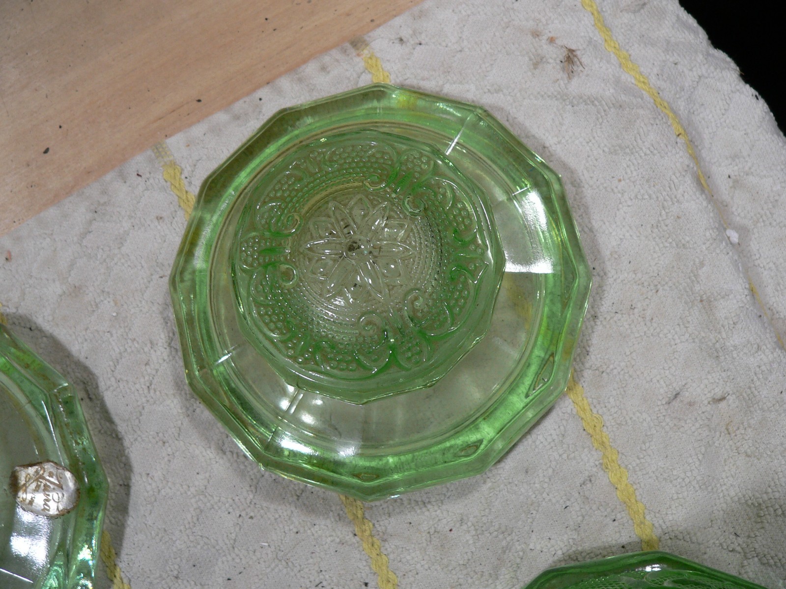 INDIANA GLASS – Chantilly Green Tiara pattern 3 pc. canister set