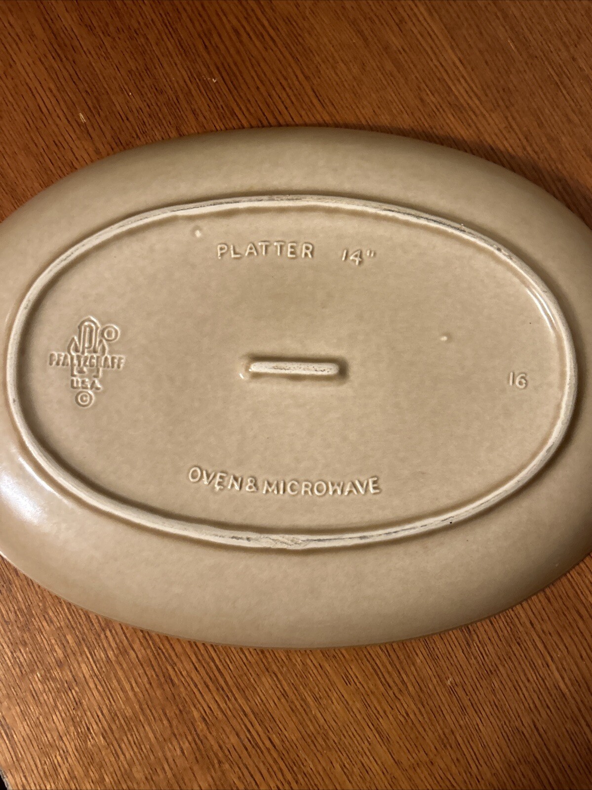 Pfaltzgraff Folk Art 14’ Oval Platter – USA Castle Stamp