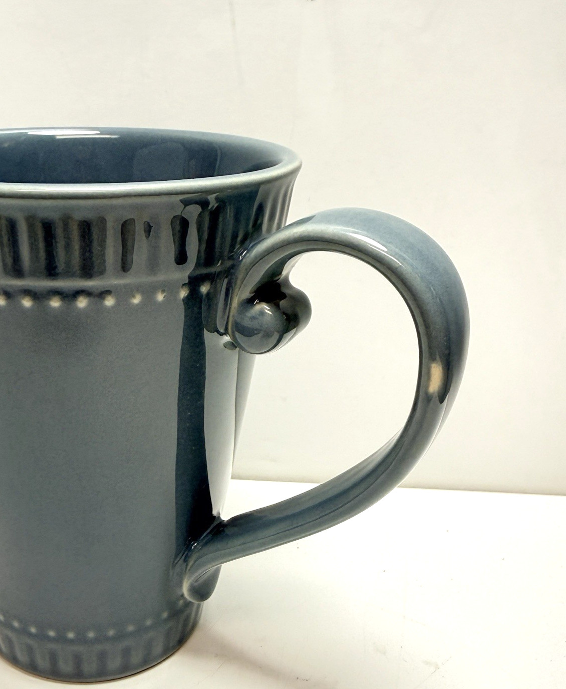 Mikasa Italian Countryside Accents Set of 4 Fluted Blue Mugs 15.5 Oz