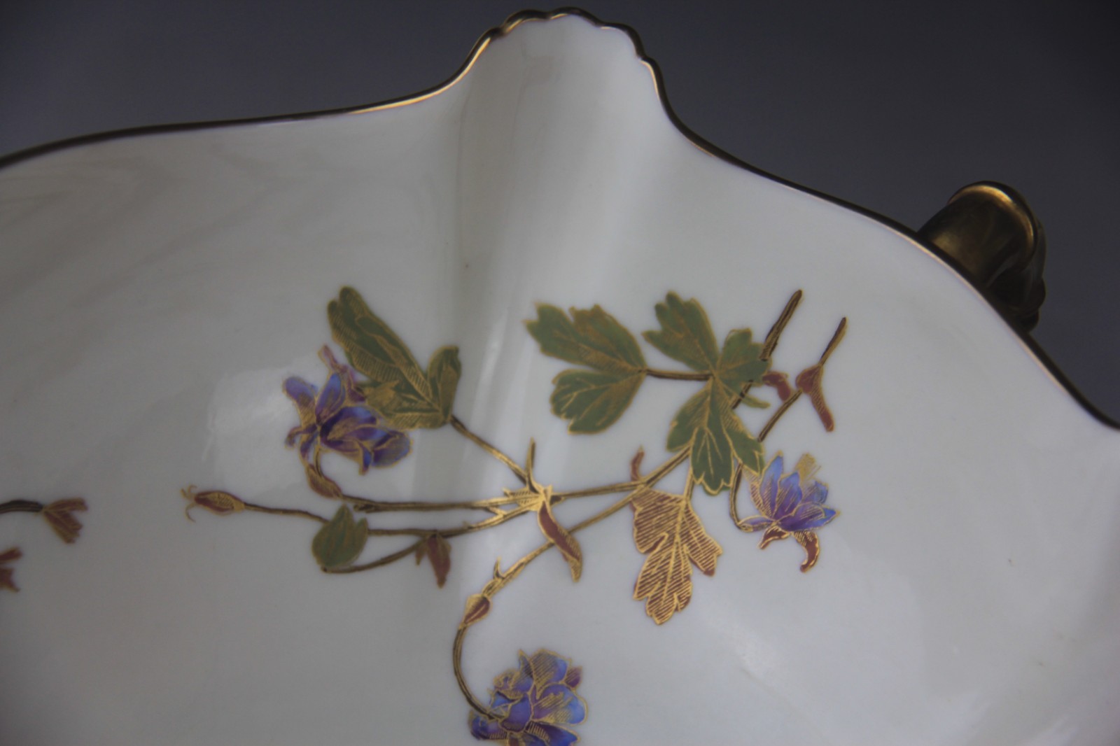 Antique Royal Worcester Large Blush Ivory Double Handled Centerpiece Bowl 1435