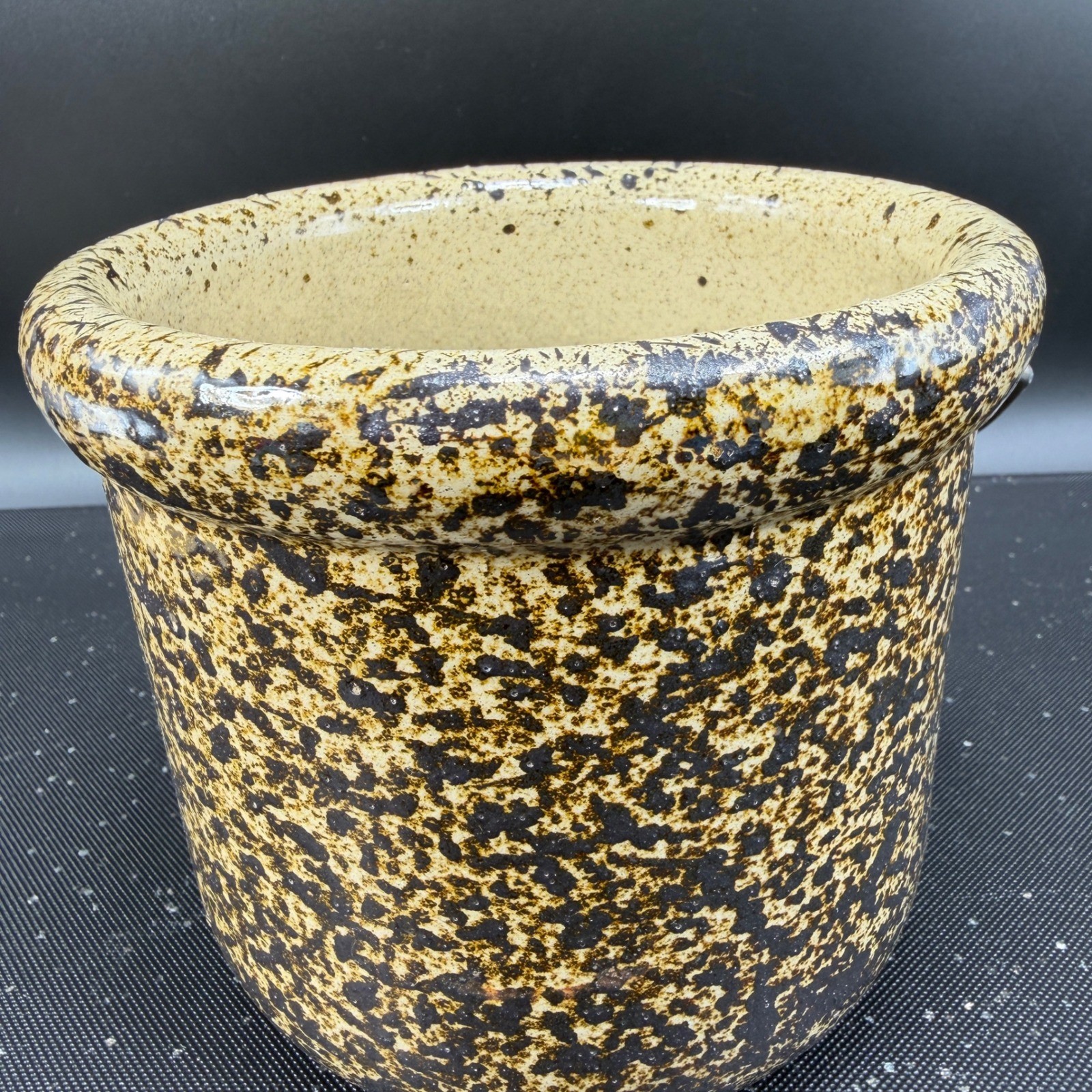 Moira Pottery England Ceramic Crock Spatterware Planter Metal Handle Brown Tan