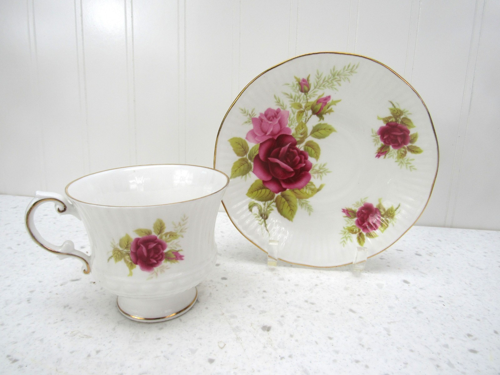 Vintage Lot of 4 Mixed Teacups Saucers Royal Albert Dover Clare society