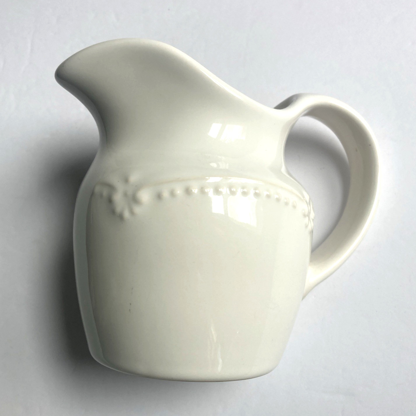 Pfaltzgraff Pearl Brocade Creamer 4.5″ White Embossed Stoneware 1994-1997 USA