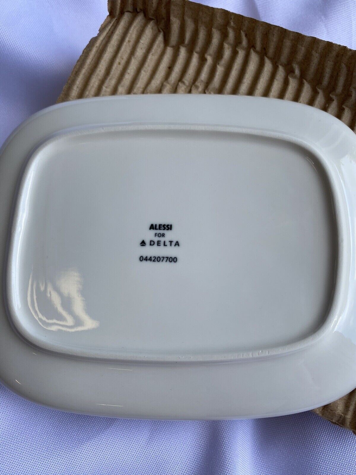 White Porcelain PLATE Set of 6 Alessi Italian Designer for Delta Airlines