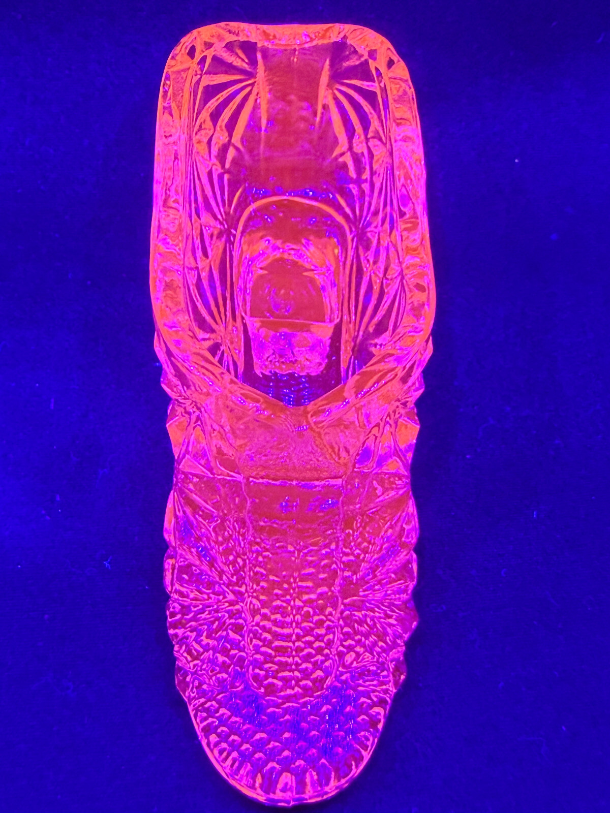 Green Vaseline glass floral shoe slipper boot uranium daisy & button pattern art