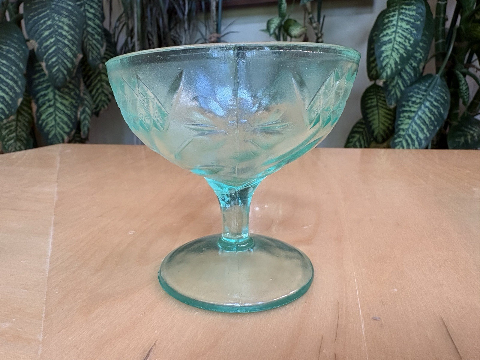 U.S. Glass Co Floral & Diamond Vaseline Green Sherbet Dessert Cups Set 10