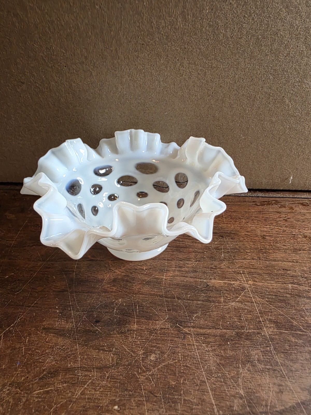 Vintage White Fenton Coin Dot Ruffle Edge Art Glass Bowl
