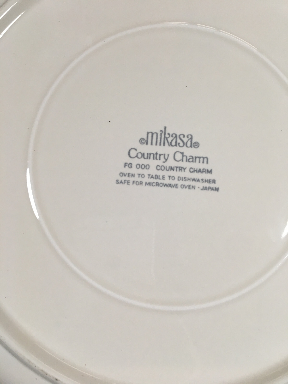 MIKASA Country Charm Large Serving Platter Golden Beige 12 1/2″ FG 000