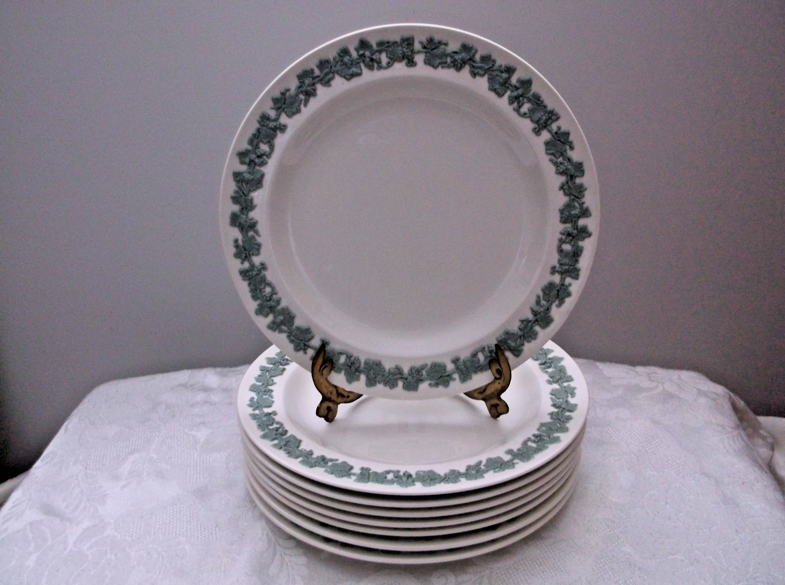 Set of 8 Wedgewood Embossed Queensware Celadon on Cream 8 1/8″ Salad Plates