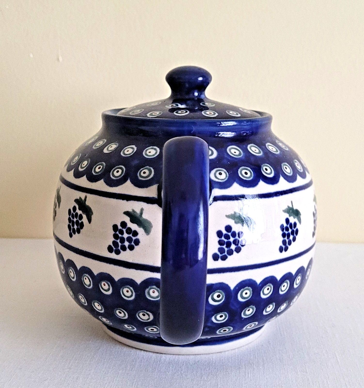 Boleslawiec Polish Pottery Peacock Blue Grapes Teapot with Lid – 5 1/2 inches