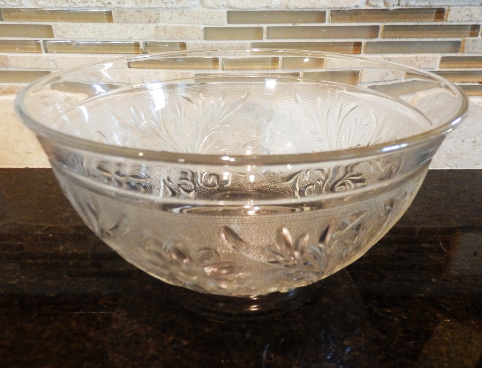 VGT Tiara Clear Crystal Round Bowl Indiana Glass Clear Large Mixing Serving Bowl