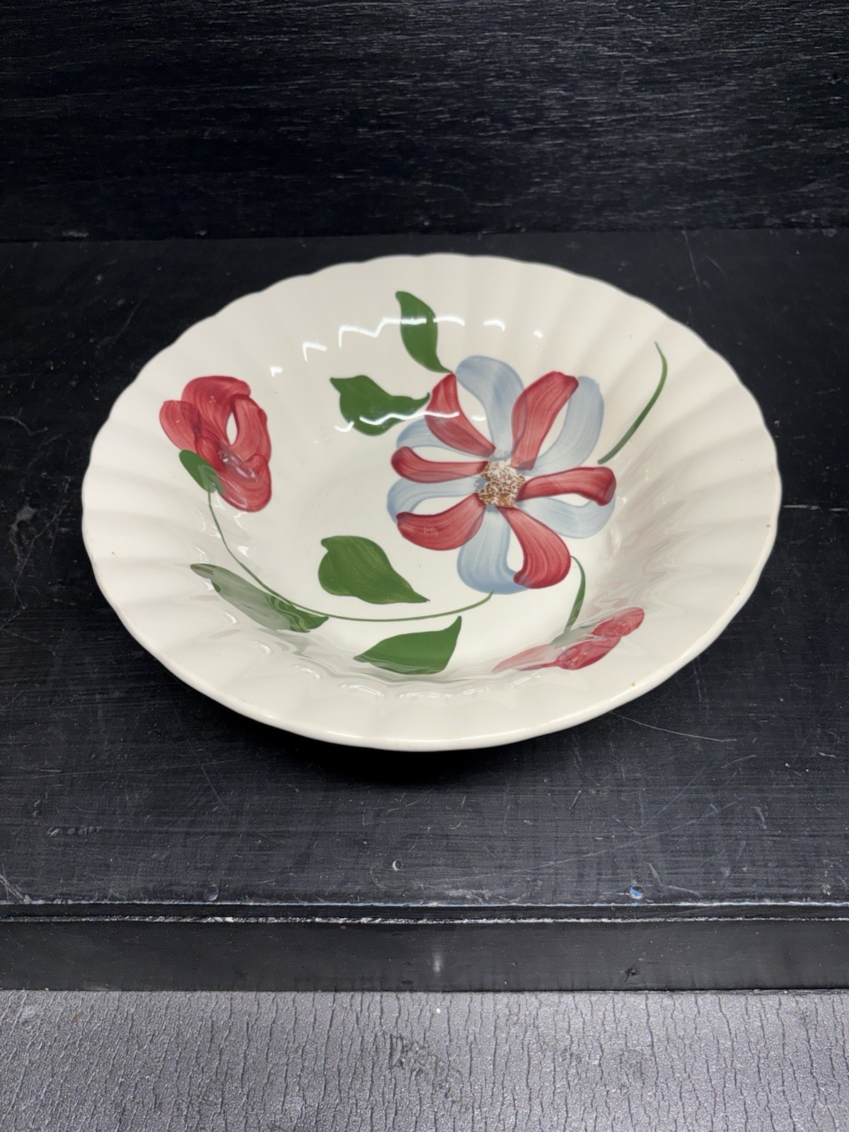 A Beautiful Vintage Blue Ridge Pottery Hand Painted 9” Bowl Floral Design USA