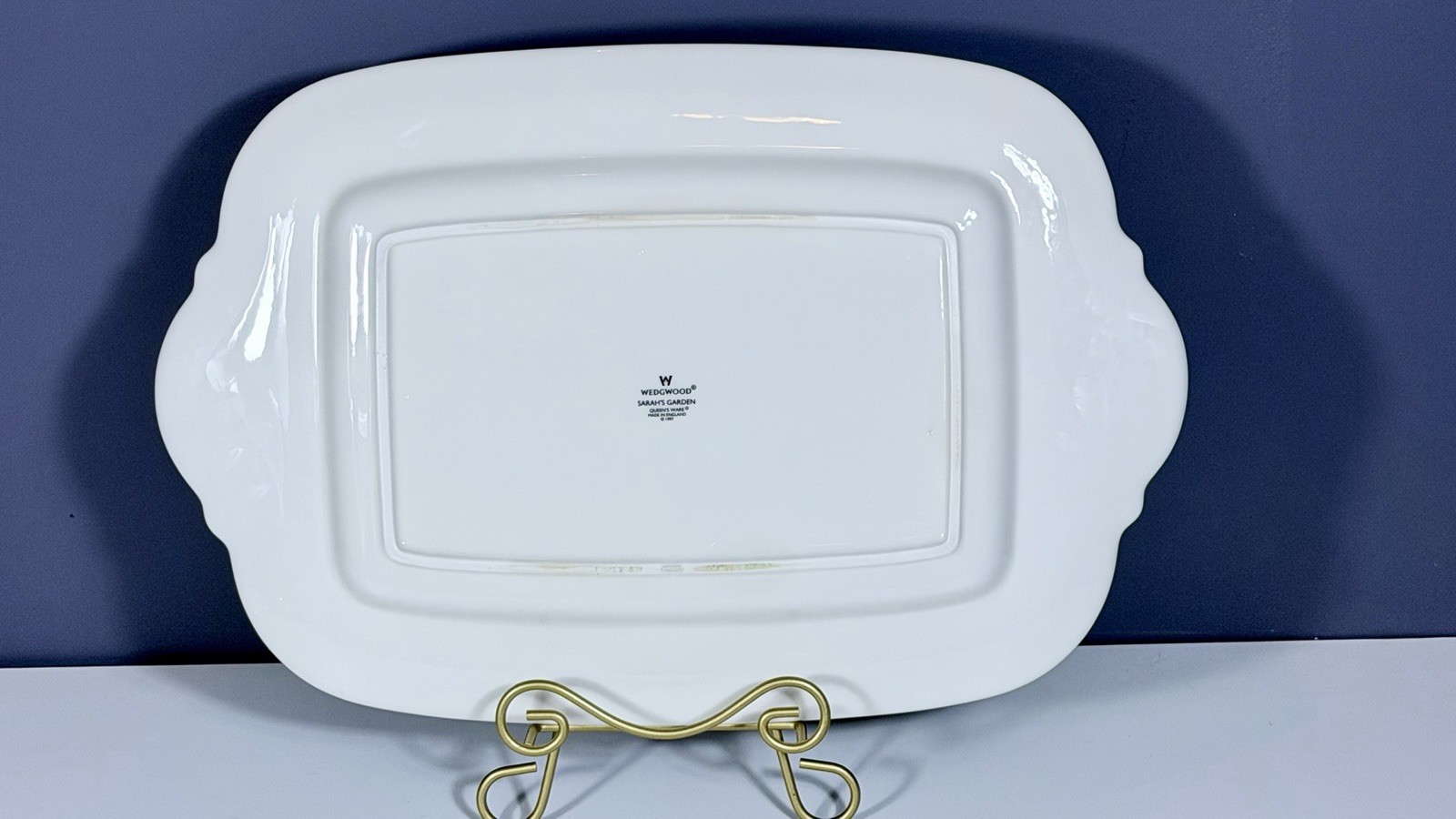 Wedgwood Sarah’s Garden Pear Platter 19.75” Queen’s Ware England 1997 UNUSED