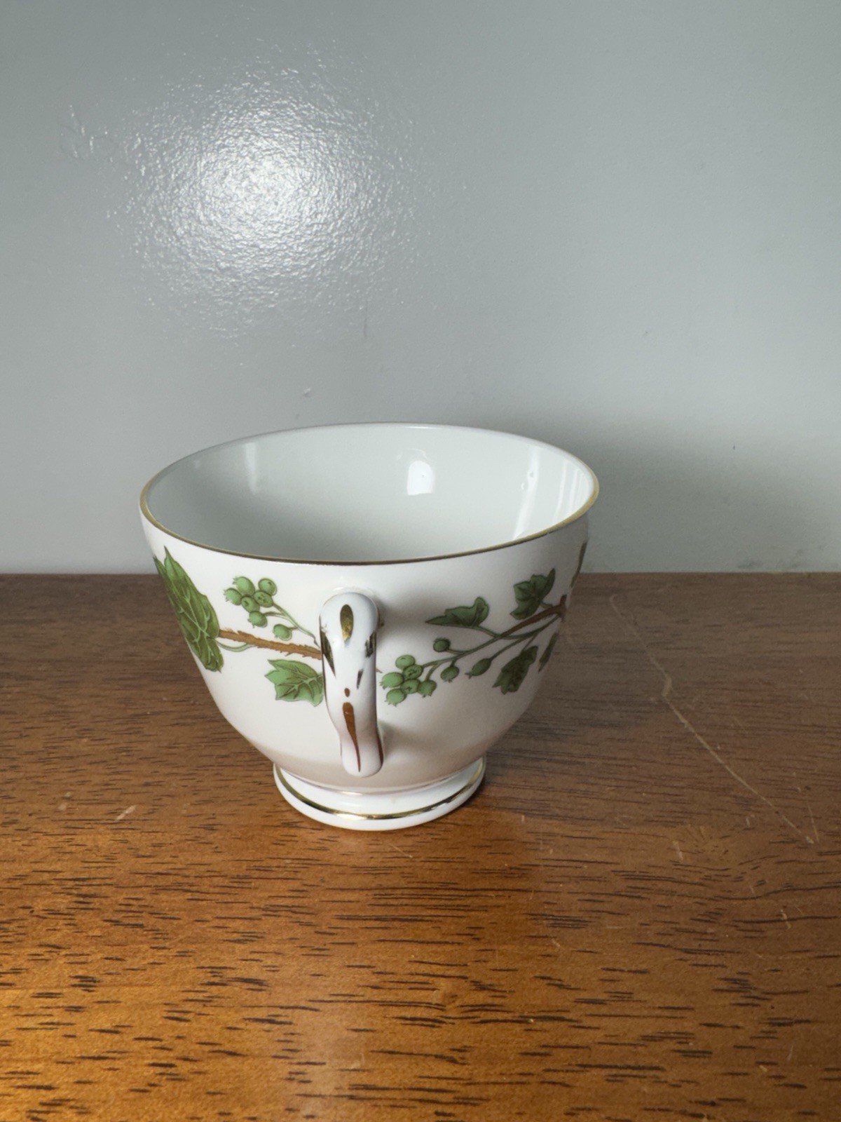 Vintage Crown Staffordshire Fine Bone China England Cup & Plates Green Ivy