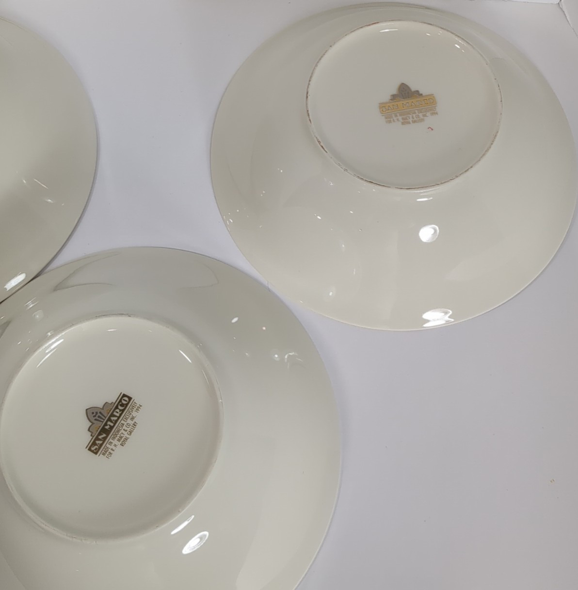 Set of 3 Vintage 1994 Macy’s Royal Gallery San Marco 9″ Gold Trim Serving Bowls