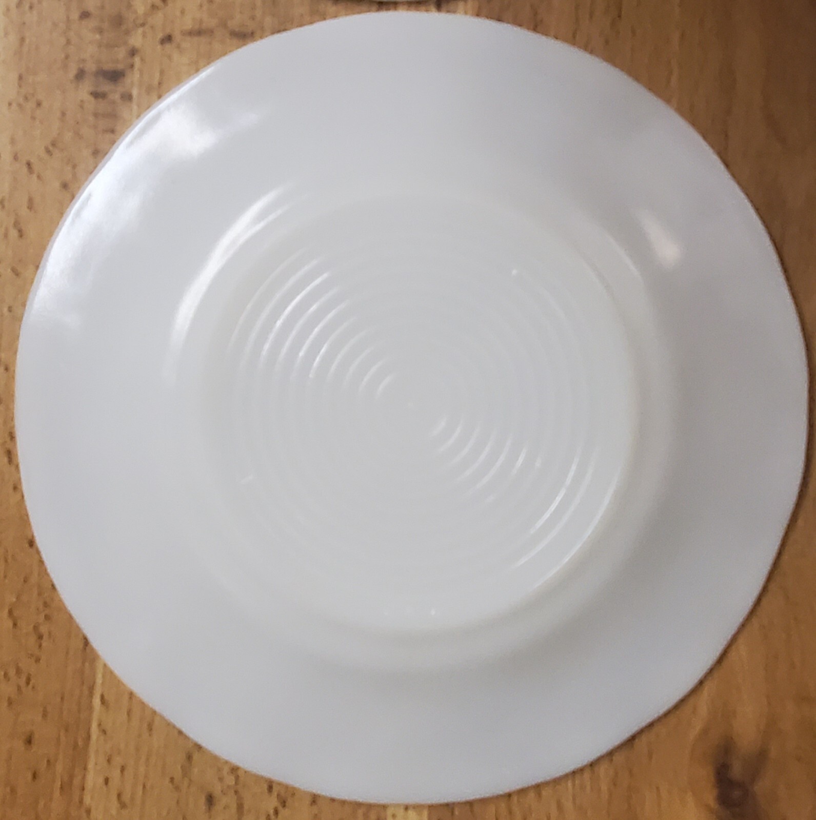 Set of 4 – Unbranded Vintage Dinnerware – Solid White 6″ Plates