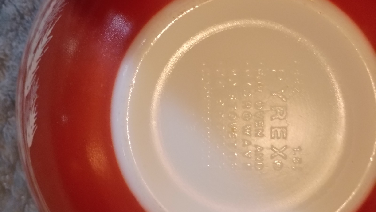 Vintage Autumn Harvest Pyrex set of 4.