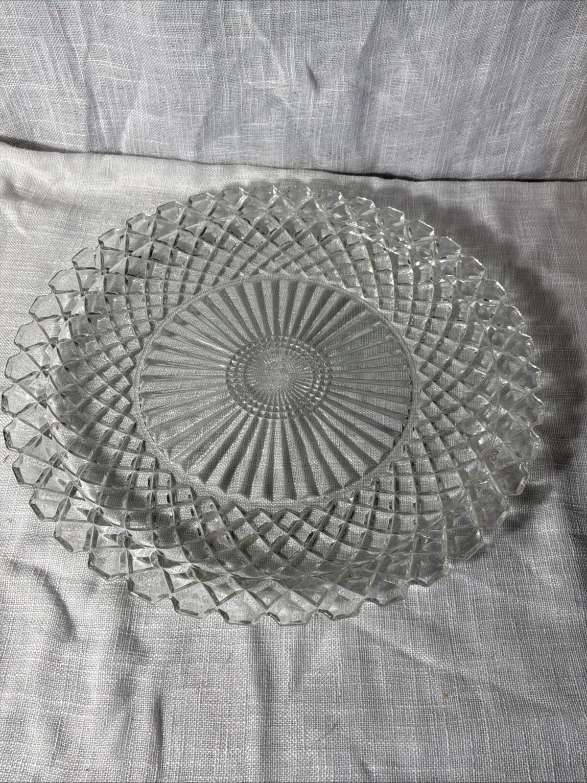 VGT Anchor Hocking Wexford Pattern 14 In Large Platter 3.47 Lbs