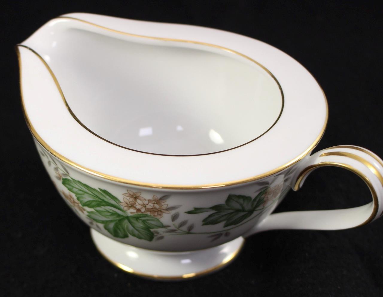 Noritake Daphne Four Piece Assortment 2 Platters 1 Gravy Boat 1 Creamer