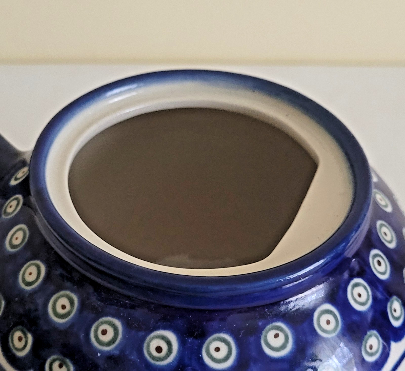 Boleslawiec Polish Pottery Peacock Blue Grapes Teapot with Lid – 5 1/2 inches