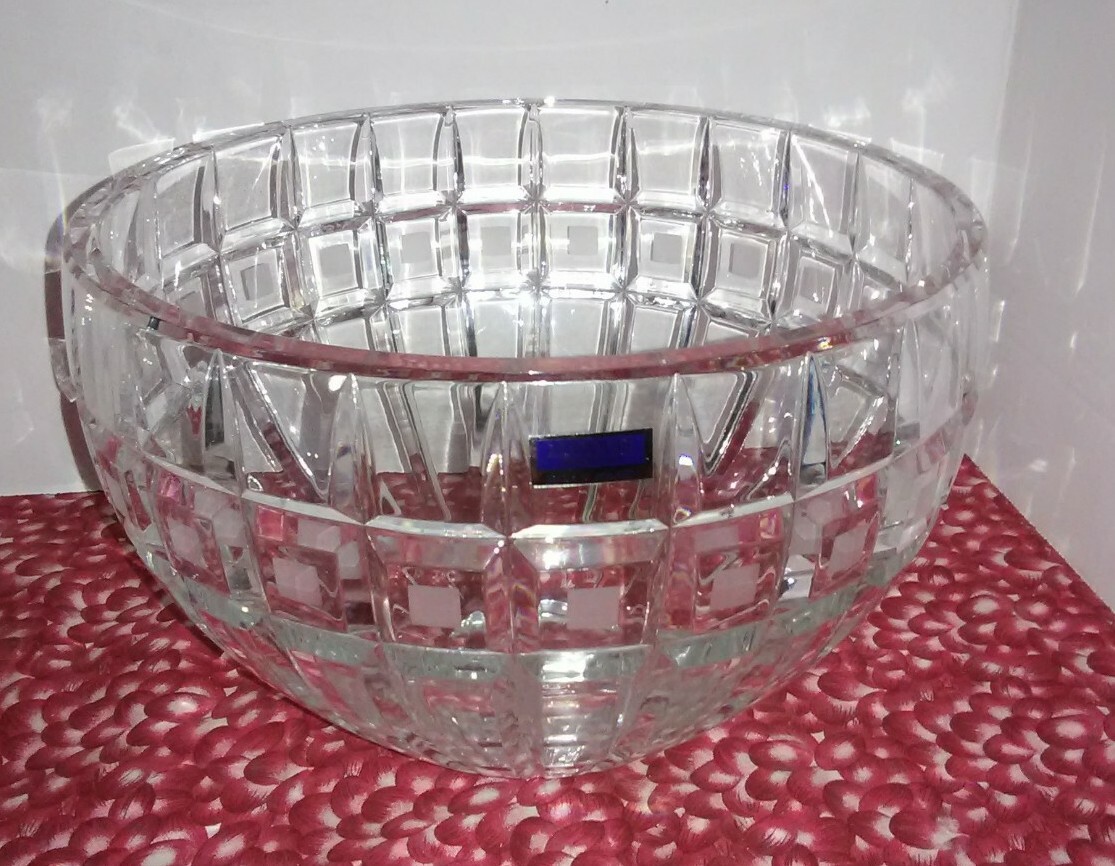 Marquis by Waterford Leaded Crystal Quadrata Large 10″ Bowl w/etch