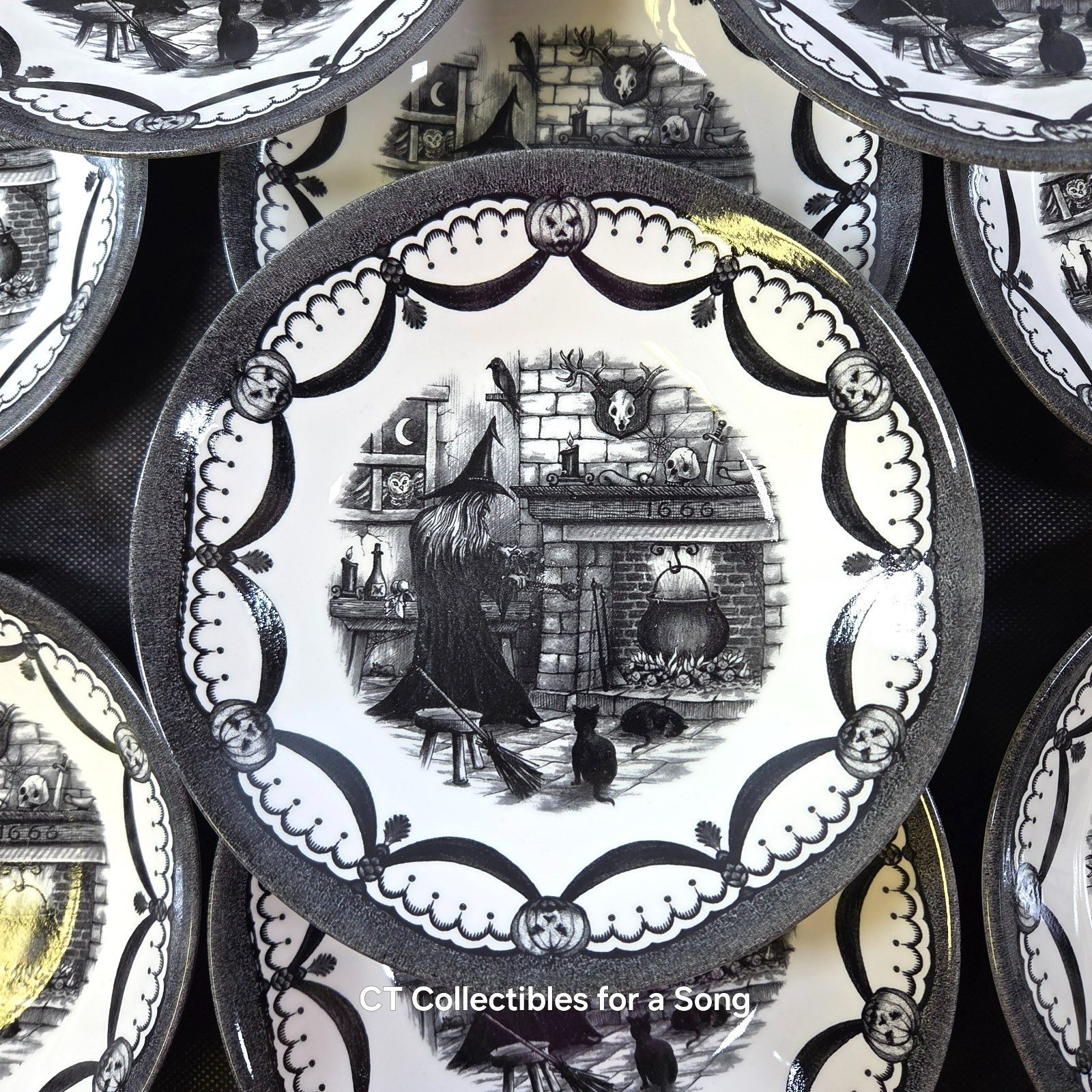 New Set 12 Royal Stafford Haunted Home Cereal Bowls 7 1/2″ Black & White in Box