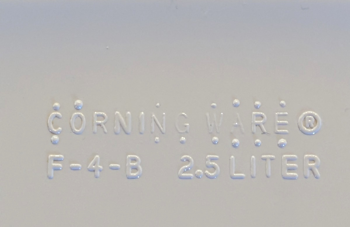 Corning Ware French White F-4-B 2.5 Liter Roaster Oblong Casserole 9.5″ X 12.5″