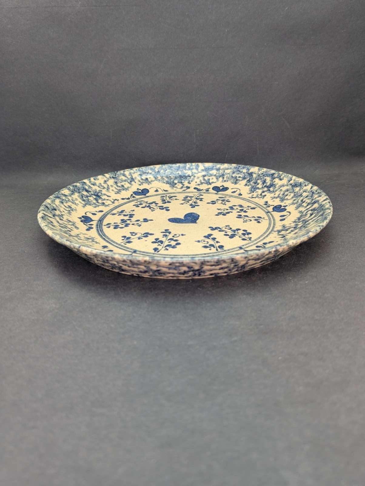 Party House Plate Blue Spongeware Heart Pottery Teacher’s Pet 1990 Carrollton IL