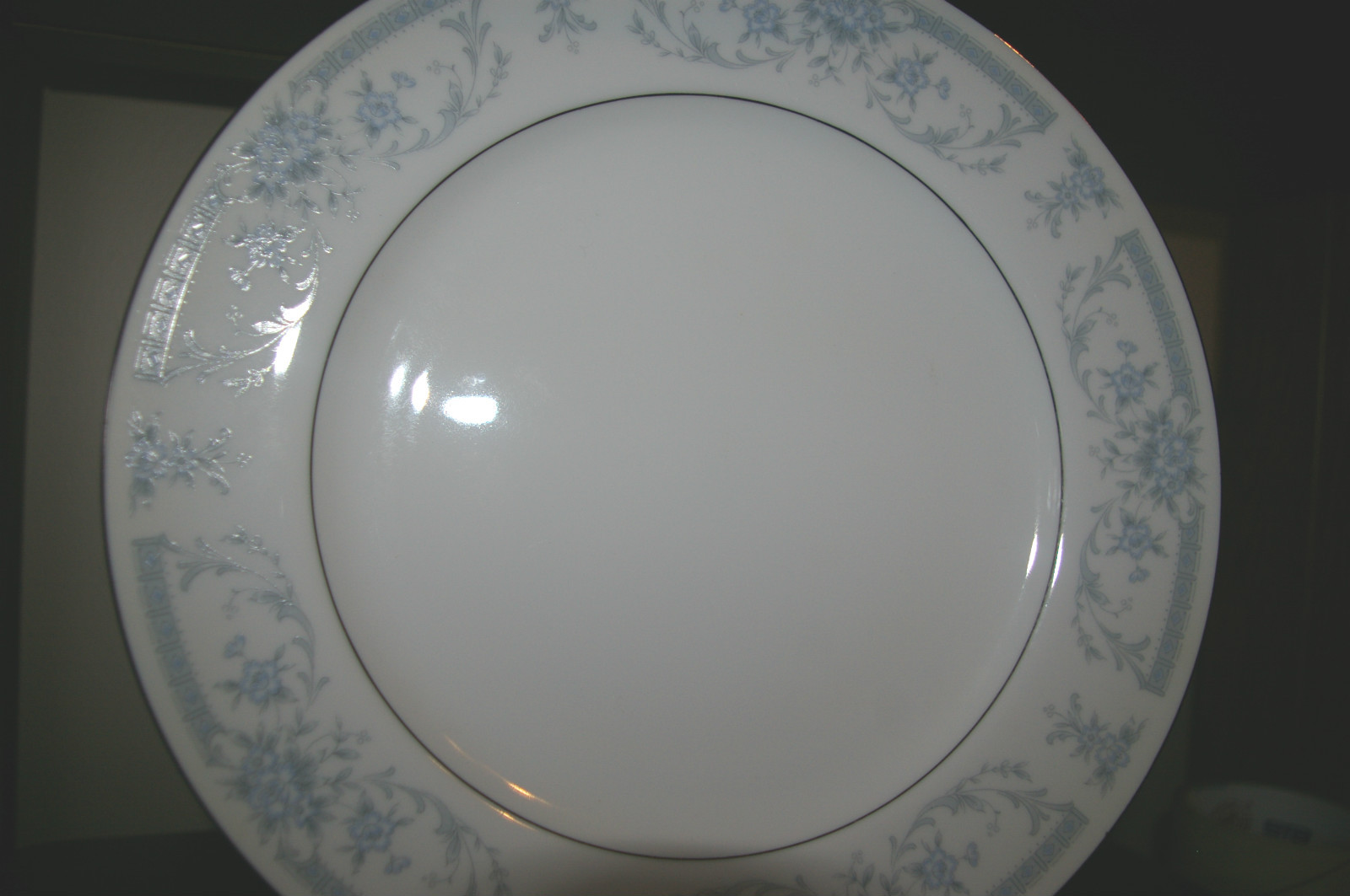 FOUR(4) SHEFFIELD BLUE WHISPER JAPAN W LABELS PORCELAIN 10 1/4”D DINNER PLATES