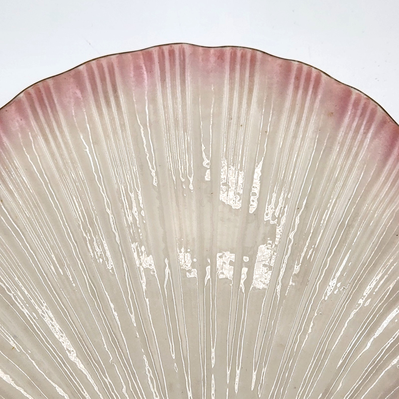 Antique Belleek 8.25″ Tridacna Shell Plate Pink Luster & Gold ,2nd Black Mark