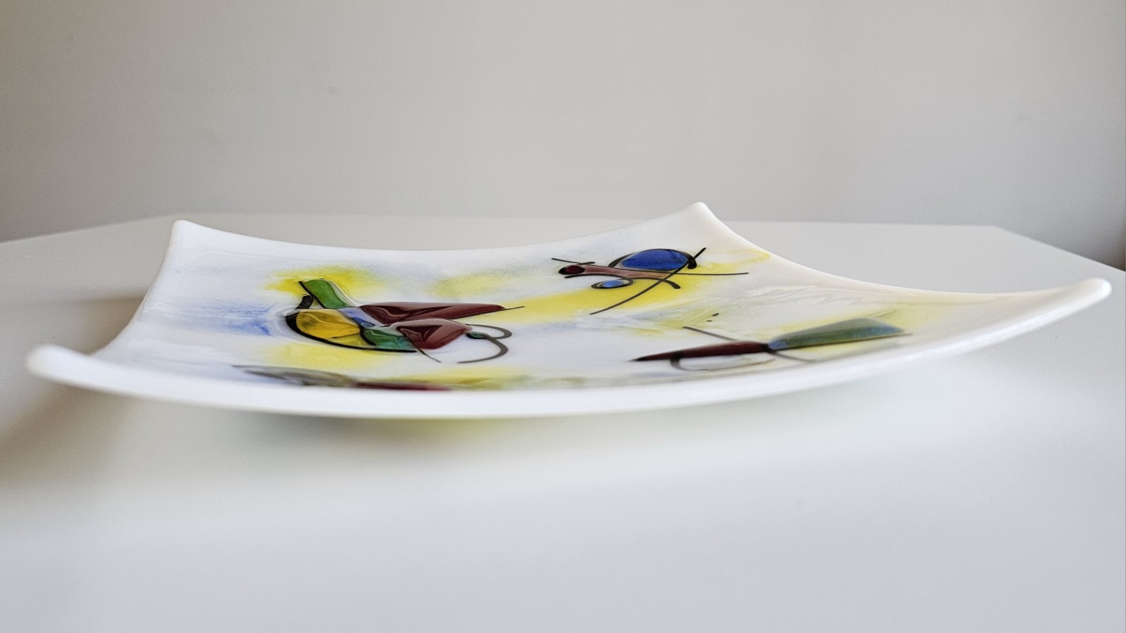 Vintage Fused Glass Abstract Art Plate – Kandinsky Style – MCM 9″ Square White