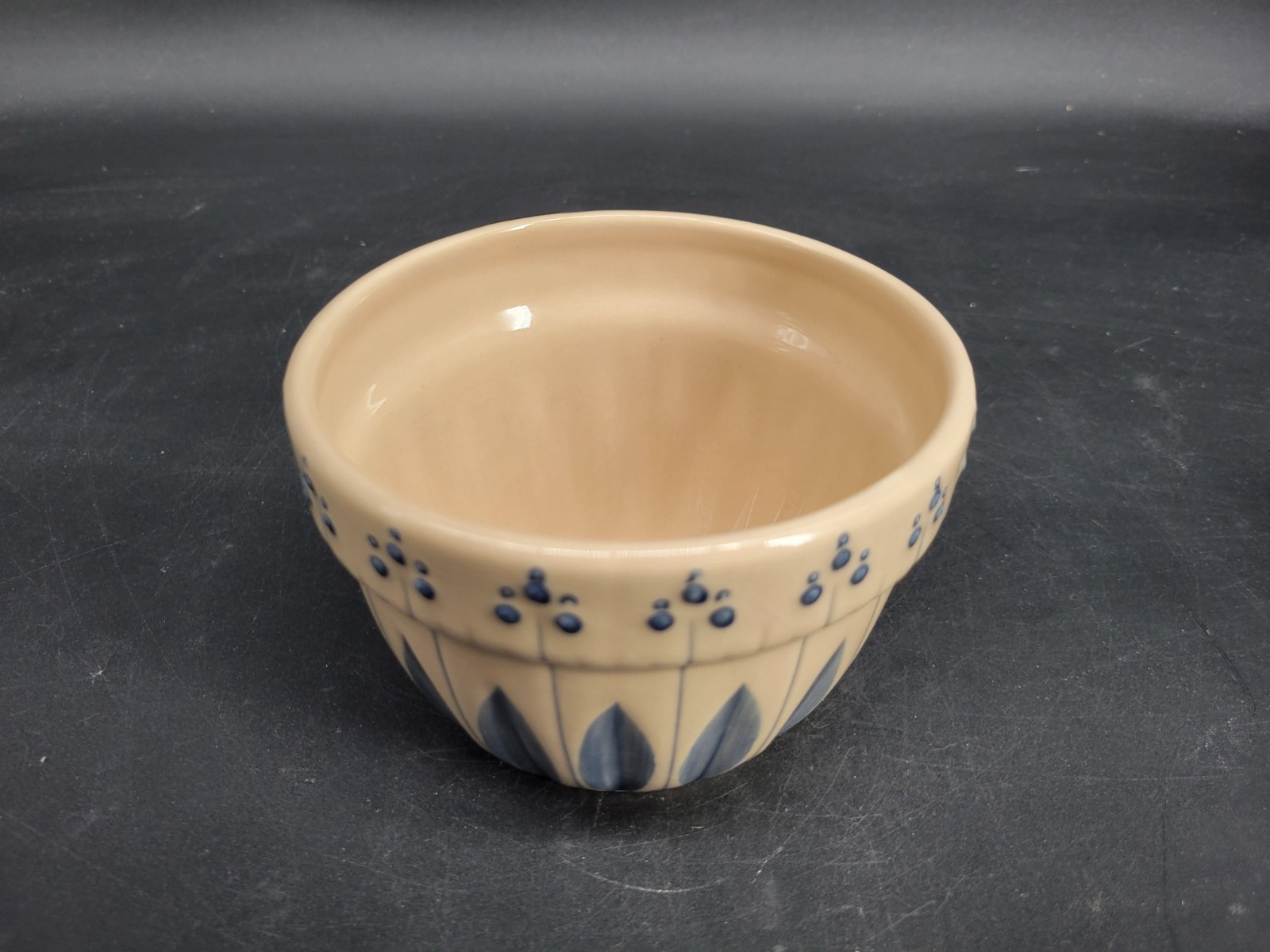 2001 Tender Heart Treasures Blue Tan Mixing Serving Bowl Floral Leaf Ceramic