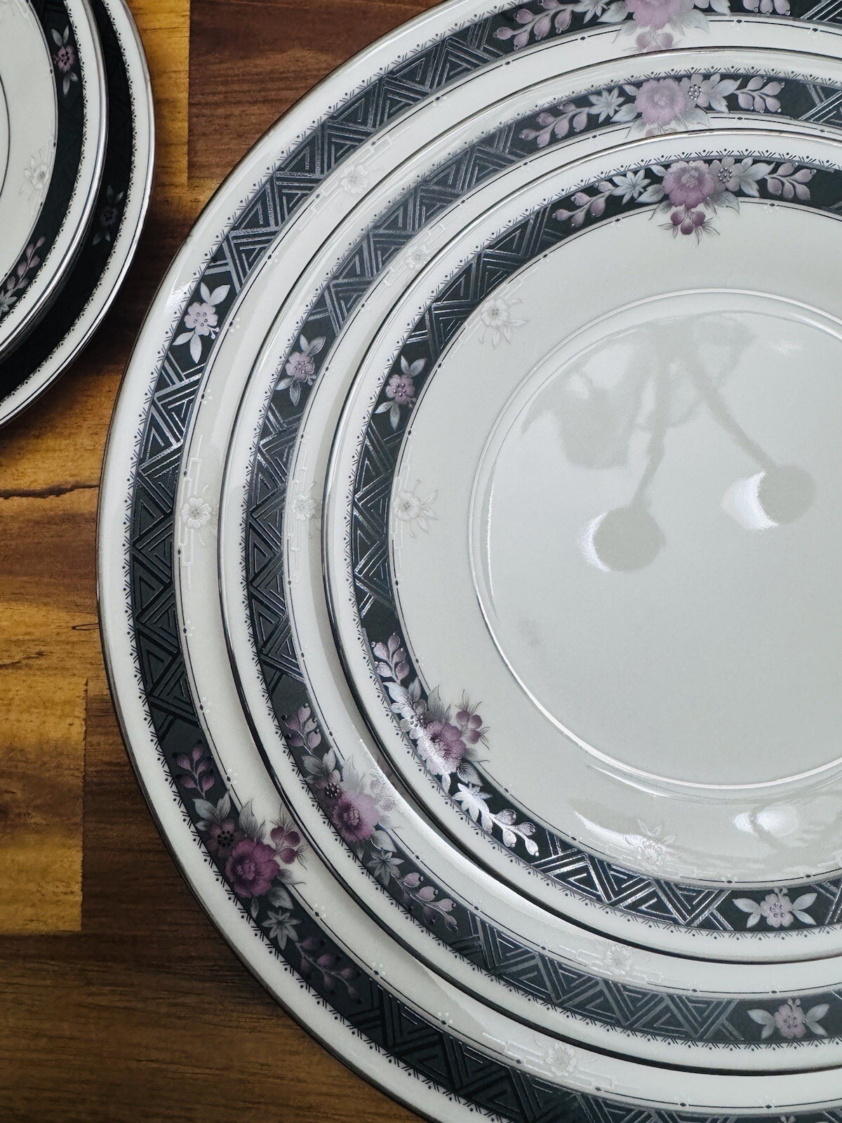 81pc NORITAKE IVORY CHINA ETIENNE 7260, TWELVE 6 PIECE PLACE SETTINGS JAPAN MINT