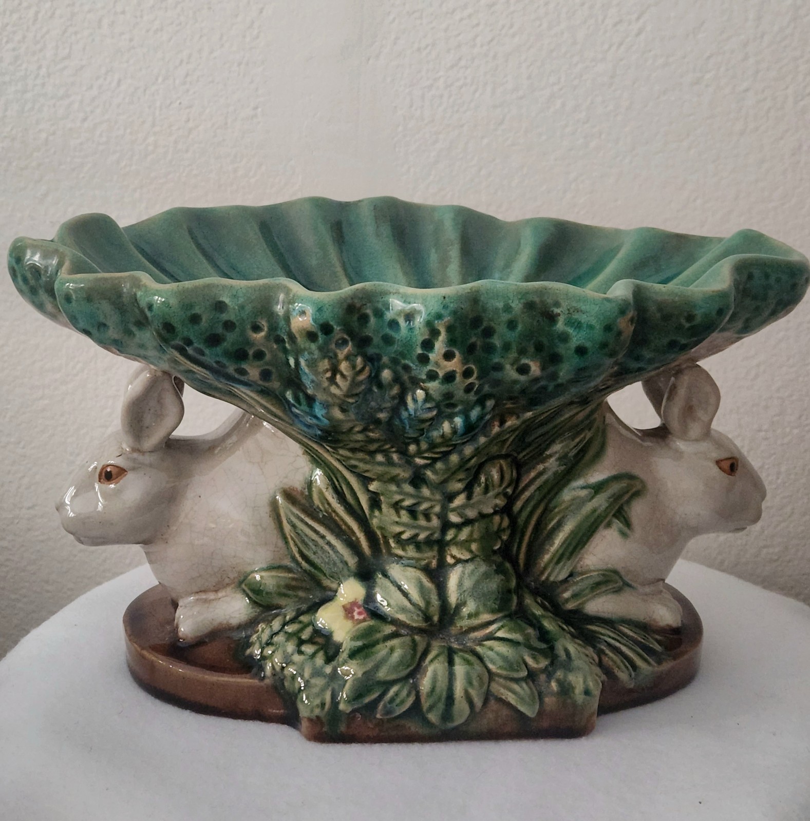 Vtg Majolica Double Rabbit Pedestal Compote Fruit Bowl Centerpiece Easter VGC