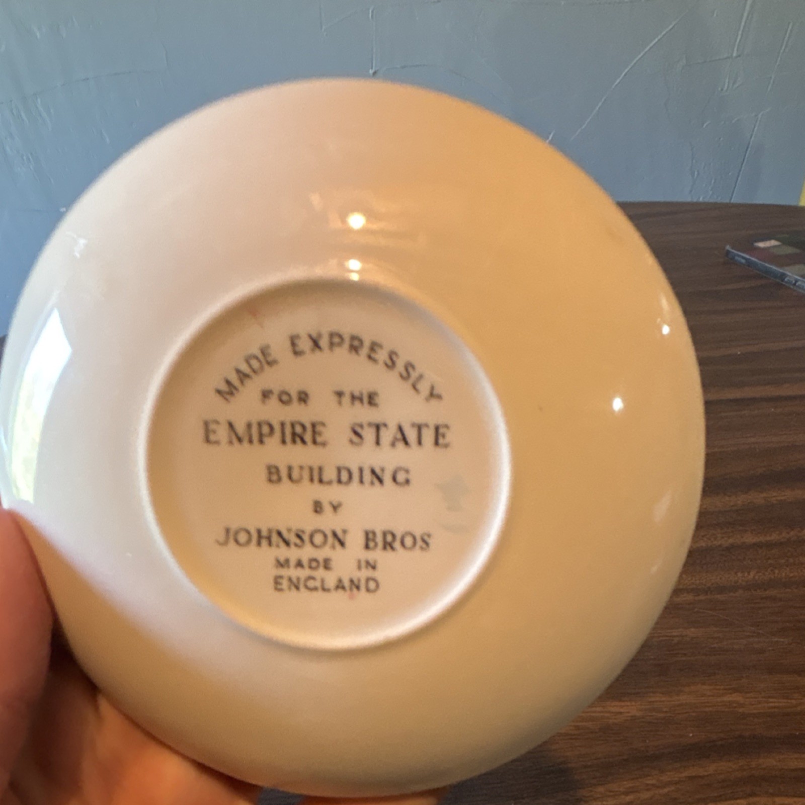 Johnson Bros Empire State Building Cityscape Decorative Plate, England Ceramic