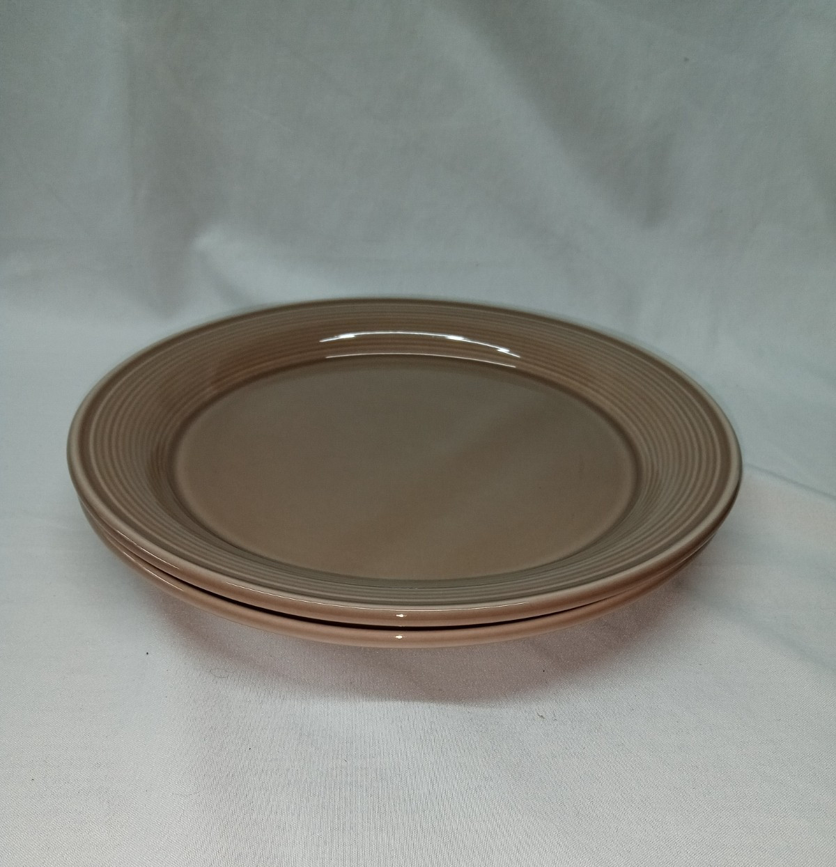 Set of 2 – Nancy Calhoun Solid Color Light Brown 8″ Salad Plates Vintage (N1)