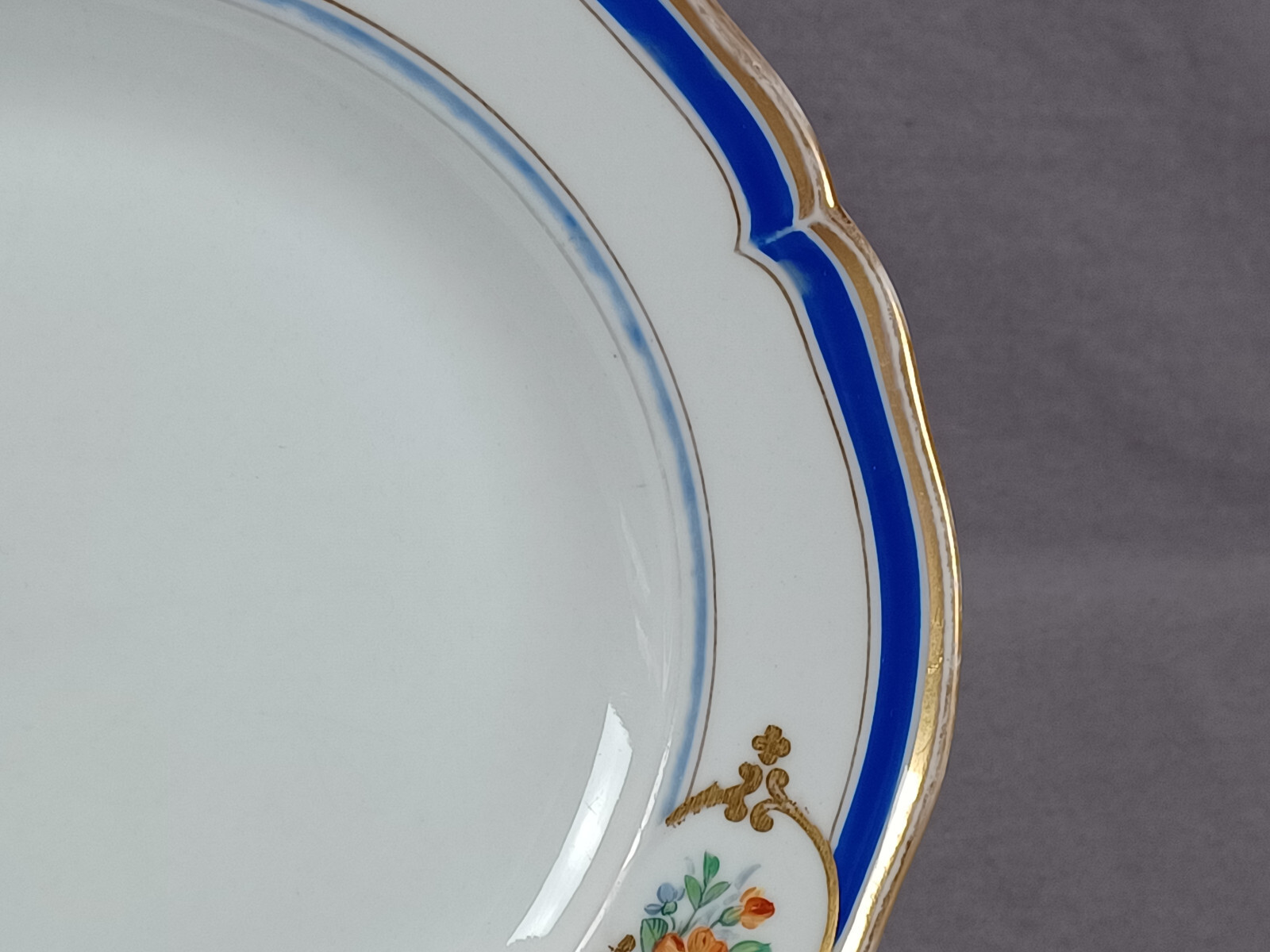KPM Berlin Hand Painted Floral Cobalt & Gold Border 8 1/4 Inch Plate C. 1840s A