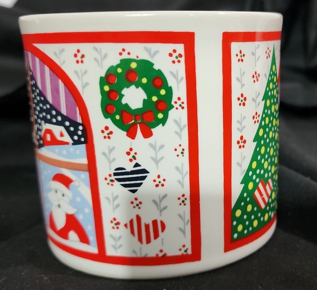 Twas The Night Before Christmas (#8100) by Epoch Mug Christmas Scenes 1980s